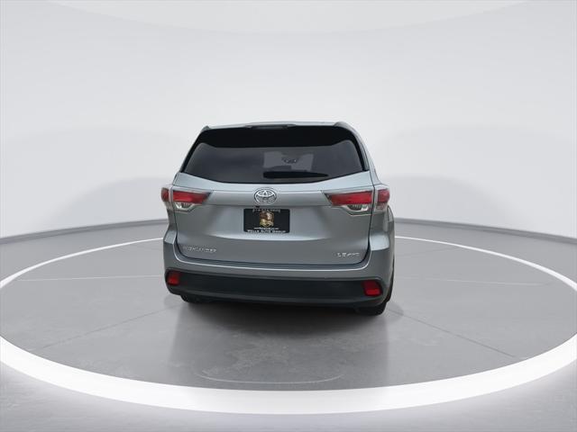 used 2015 Toyota Highlander car, priced at $15,994