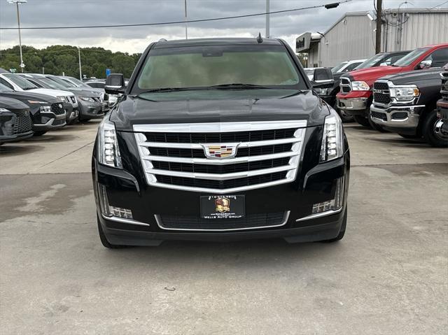 used 2019 Cadillac Escalade car, priced at $32,998