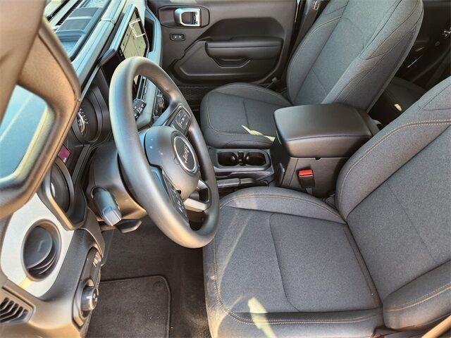 new 2025 Jeep Gladiator car, priced at $38,995