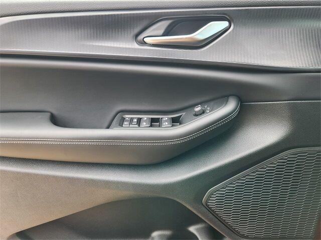 new 2025 Jeep Grand Cherokee L car, priced at $39,335