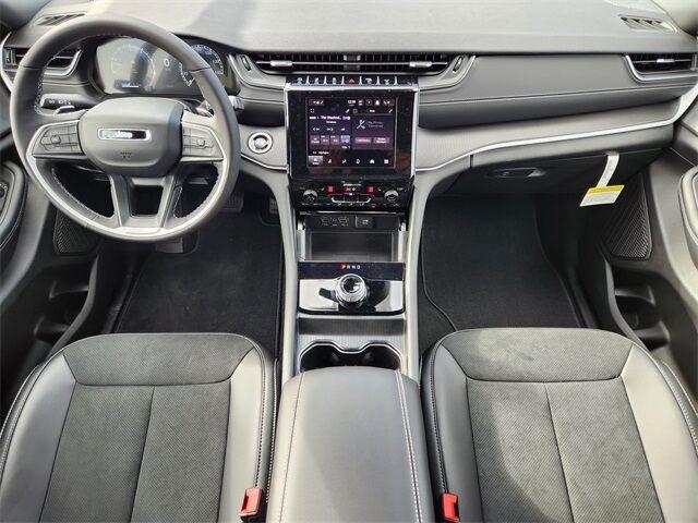 new 2025 Jeep Grand Cherokee L car, priced at $39,335