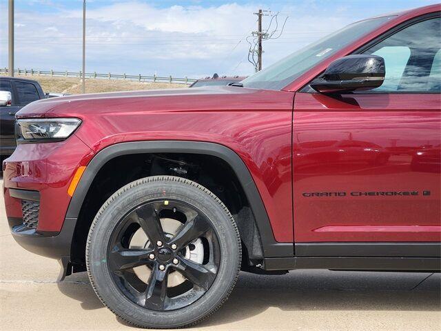 new 2025 Jeep Grand Cherokee L car, priced at $39,335