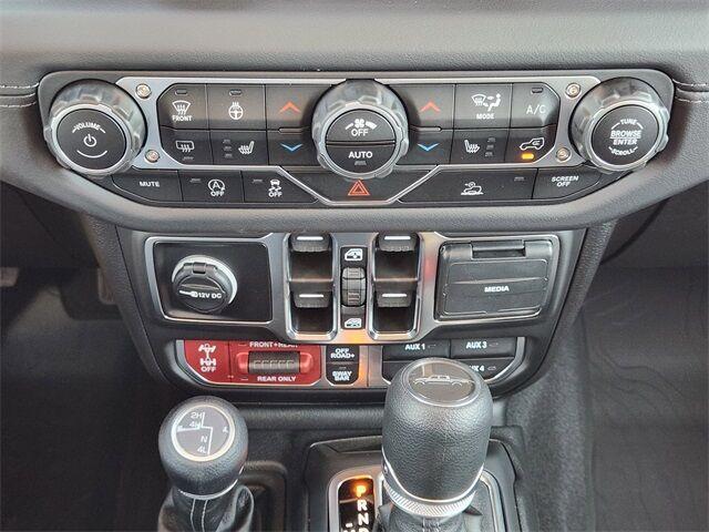 new 2025 Jeep Gladiator car, priced at $48,542