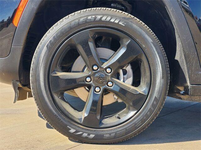 used 2023 Jeep Grand Cherokee car, priced at $28,700