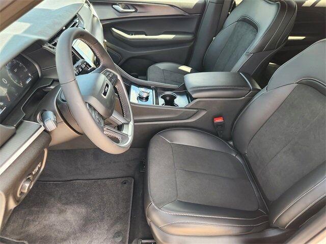 new 2025 Jeep Grand Cherokee L car, priced at $37,904