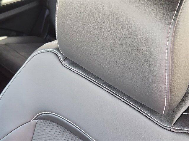 new 2025 Jeep Grand Cherokee L car, priced at $37,904