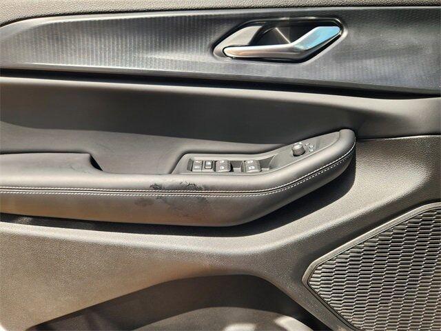 new 2025 Jeep Grand Cherokee L car, priced at $37,904