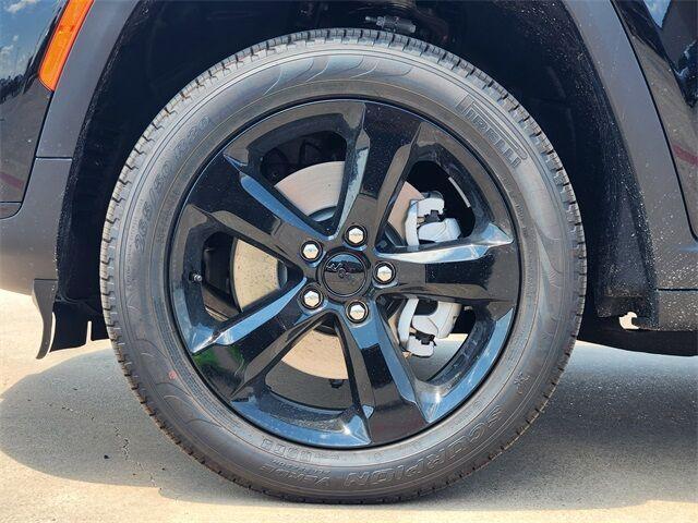 new 2025 Jeep Grand Cherokee L car, priced at $49,238