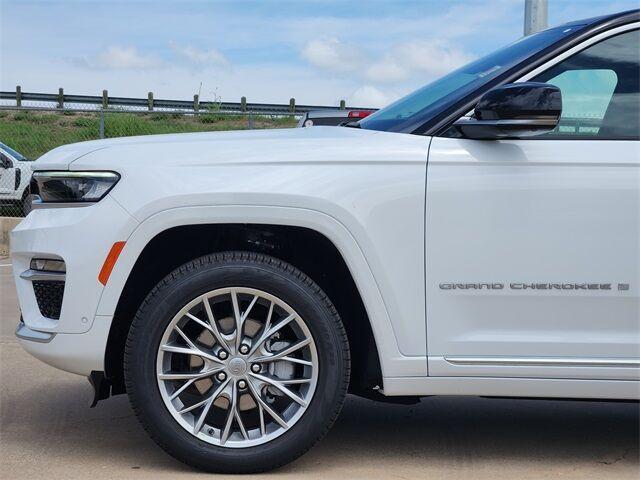 new 2025 Jeep Grand Cherokee car, priced at $55,341
