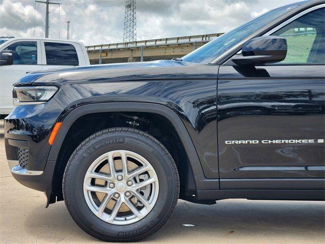 new 2025 Jeep Grand Cherokee L car, priced at $39,112