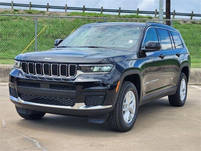 new 2025 Jeep Grand Cherokee L car, priced at $39,112