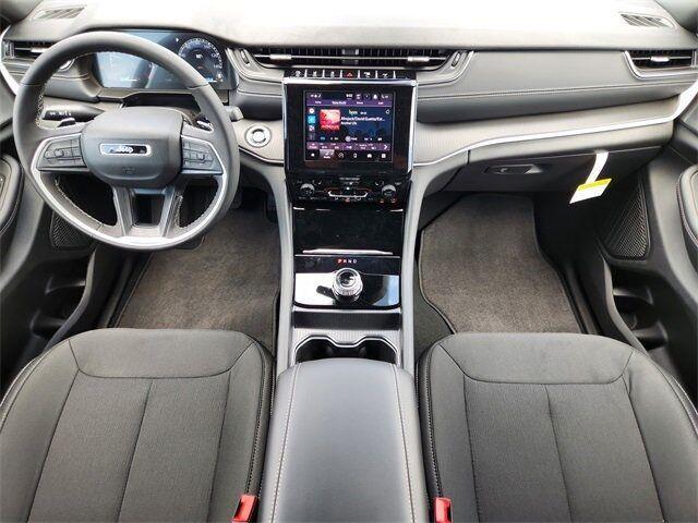 new 2025 Jeep Grand Cherokee L car, priced at $39,112