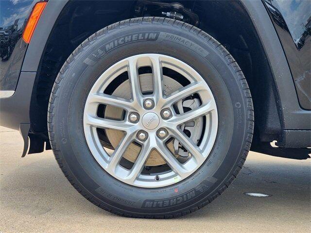 new 2025 Jeep Grand Cherokee L car, priced at $39,112