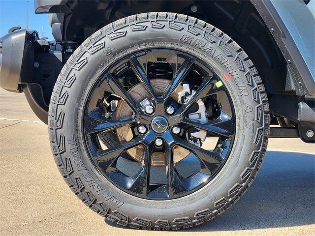 new 2025 Jeep Gladiator car, priced at $34,885