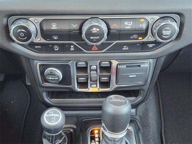 new 2025 Jeep Gladiator car, priced at $34,885