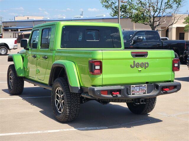new 2025 Jeep Gladiator car, priced at $53,843