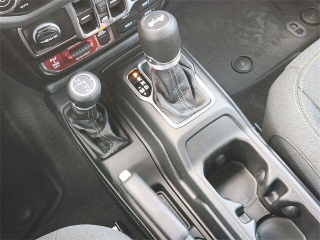 new 2025 Jeep Wrangler car, priced at $48,421