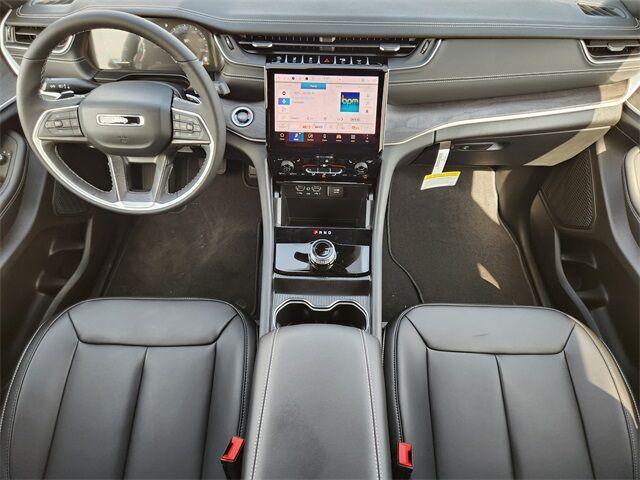 new 2025 Jeep Grand Cherokee car, priced at $42,981