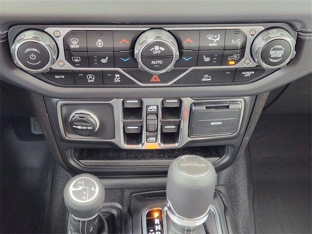 new 2025 Jeep Gladiator car, priced at $43,740