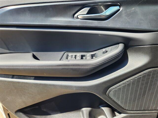 new 2025 Jeep Grand Cherokee car, priced at $44,181