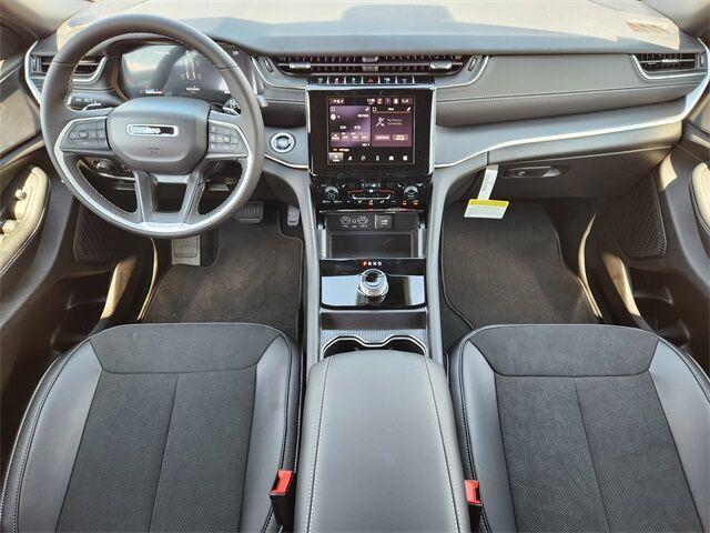 new 2025 Jeep Grand Cherokee car, priced at $44,181