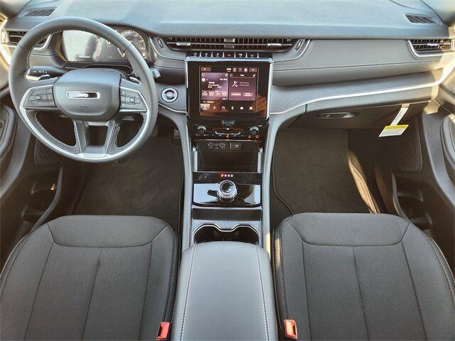 new 2025 Jeep Grand Cherokee L car, priced at $37,640