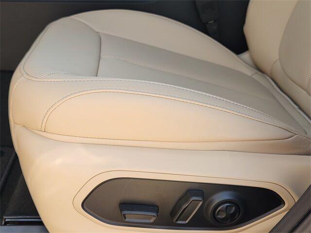 new 2025 Jeep Grand Cherokee L car, priced at $43,624