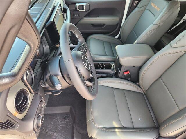 new 2025 Jeep Gladiator car, priced at $53,756