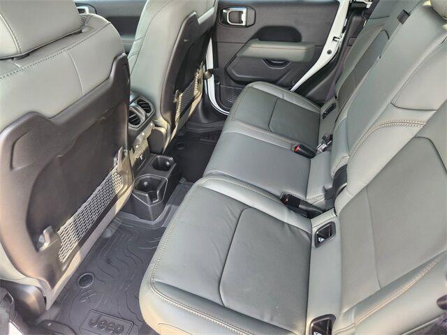 new 2025 Jeep Gladiator car, priced at $53,756