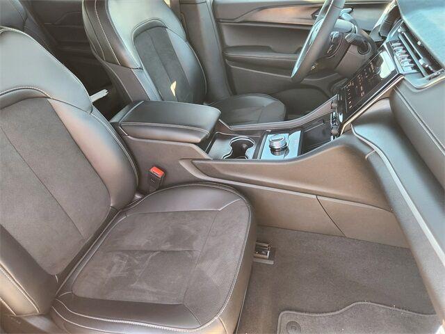 new 2025 Jeep Grand Cherokee L car, priced at $41,438