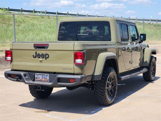 new 2025 Jeep Gladiator car, priced at $44,667