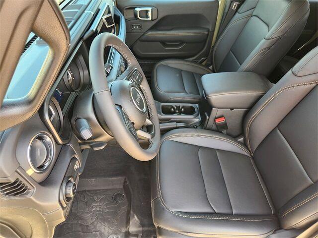new 2025 Jeep Gladiator car, priced at $44,667
