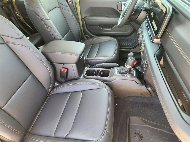 new 2025 Jeep Gladiator car, priced at $44,667
