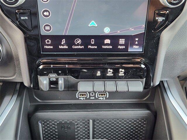 new 2025 Ram 1500 car, priced at $43,618