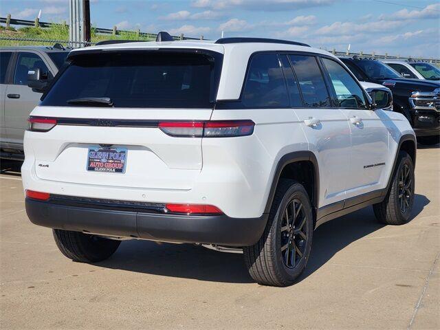 new 2025 Jeep Grand Cherokee car, priced at $43,663