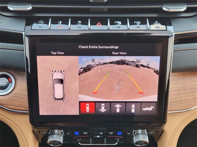new 2025 Jeep Grand Cherokee car, priced at $58,605