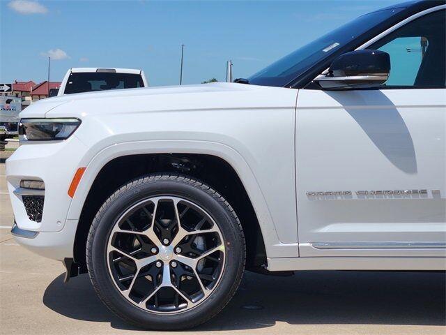 new 2025 Jeep Grand Cherokee car, priced at $60,295