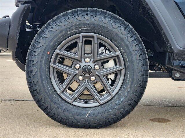 new 2025 Jeep Wrangler car, priced at $44,040