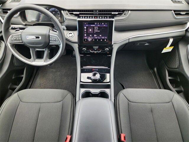 new 2025 Jeep Grand Cherokee L car, priced at $33,032