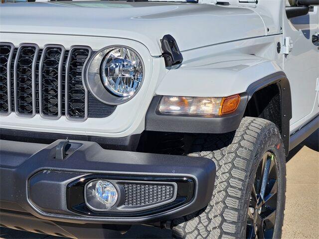 new 2025 Jeep Gladiator car, priced at $37,994