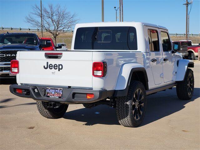 new 2025 Jeep Gladiator car, priced at $37,994
