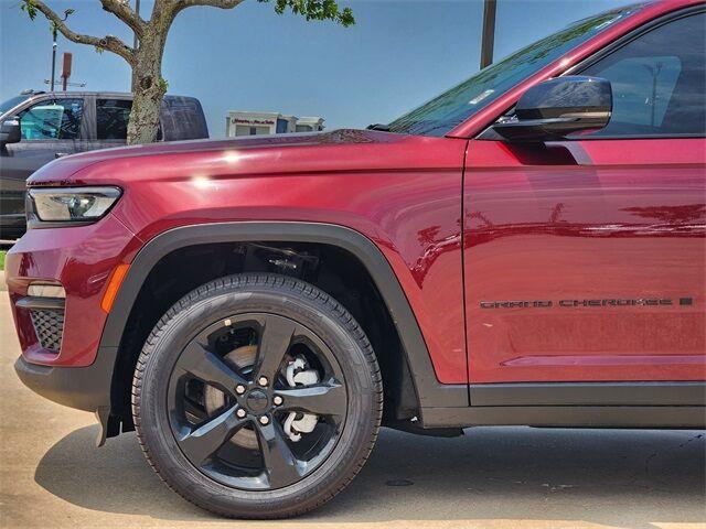 new 2025 Jeep Grand Cherokee car, priced at $37,836