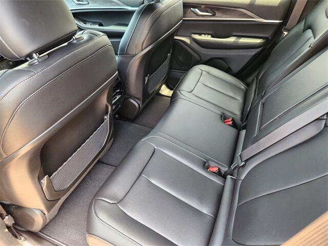 new 2025 Jeep Grand Cherokee car, priced at $37,836