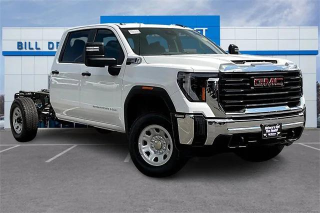 new 2024 GMC Sierra 3500 car, priced at $56,606