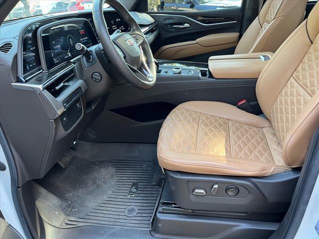 used 2022 Cadillac Escalade ESV car, priced at $79,999