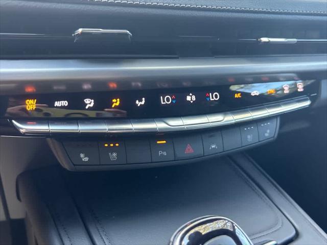 used 2024 Cadillac XT4 car, priced at $41,998
