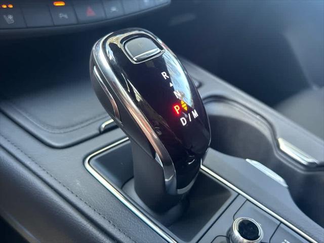 used 2024 Cadillac XT4 car, priced at $41,998