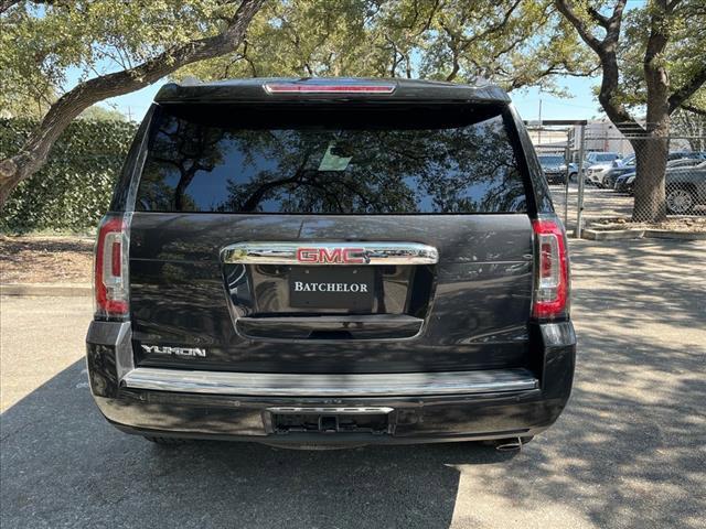 used 2020 GMC Yukon car, priced at $43,999