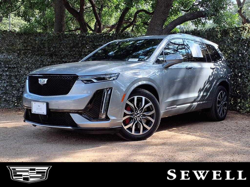 used 2023 Cadillac XT6 car, priced at $39,998