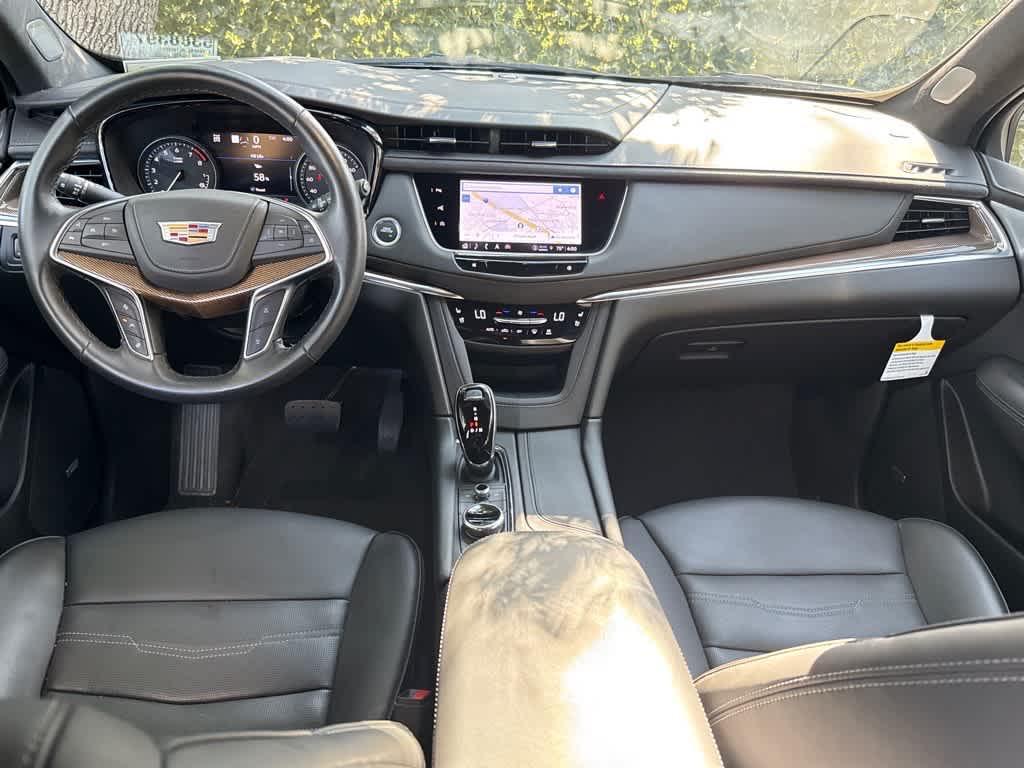 used 2024 Cadillac XT5 car, priced at $47,818